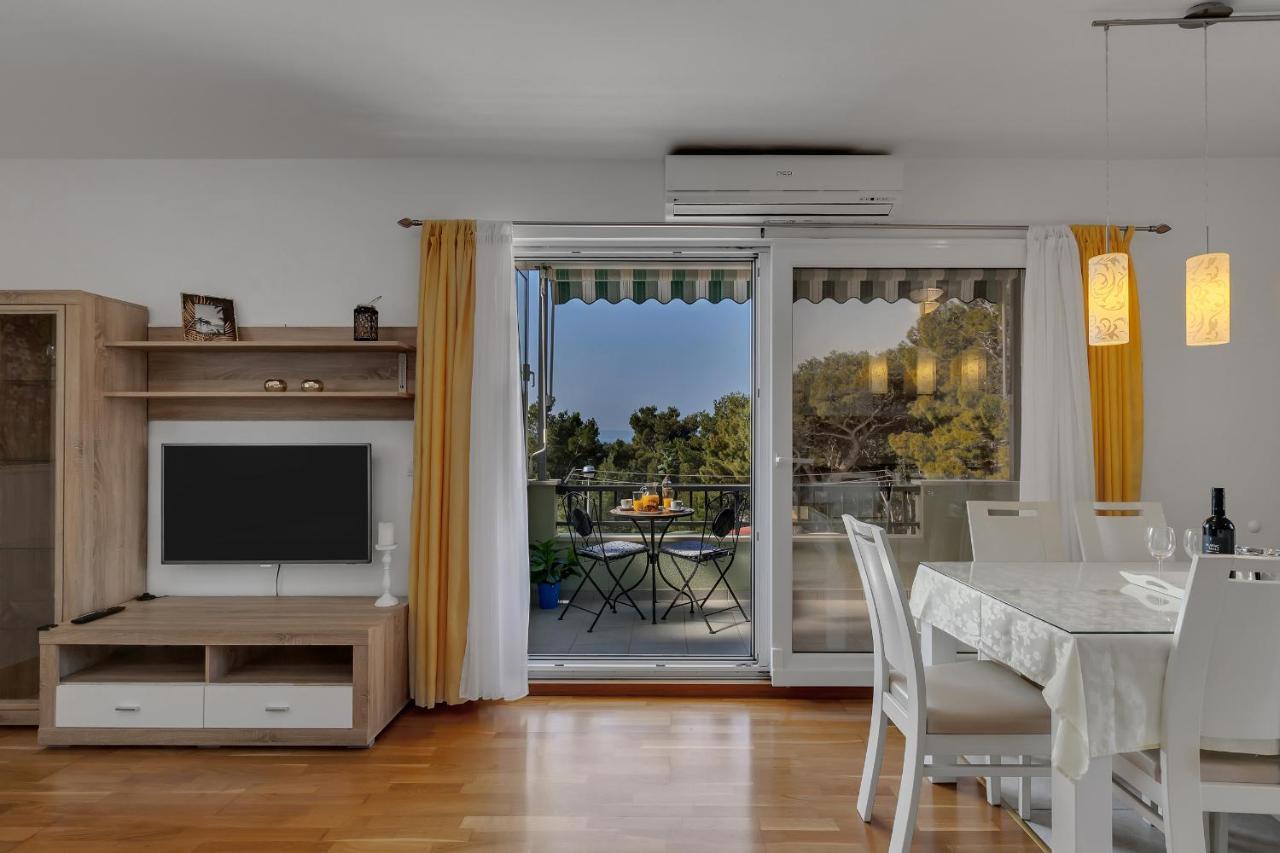 Apartment Pine Fine With Free Parking Makarska Eksteriør billede